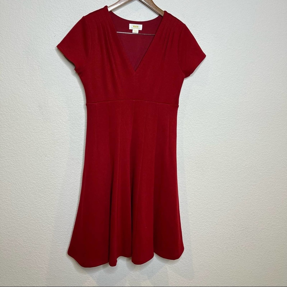 EUC Anthropologie Maeve Red V-Neck Short Sleeve Fit-and-Flare Dress in Medium - Picture 4 of 11
